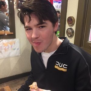 Meet your Posher, Drew